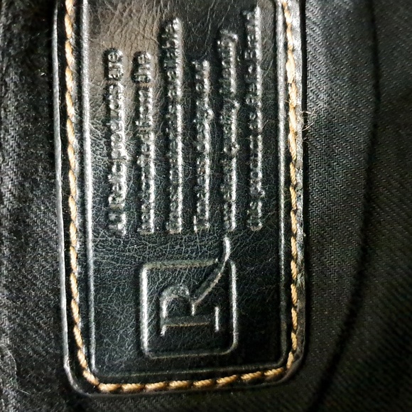 Relic Purse - Picture 2 of 9